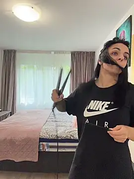 NNNoire online show from 04.21.26