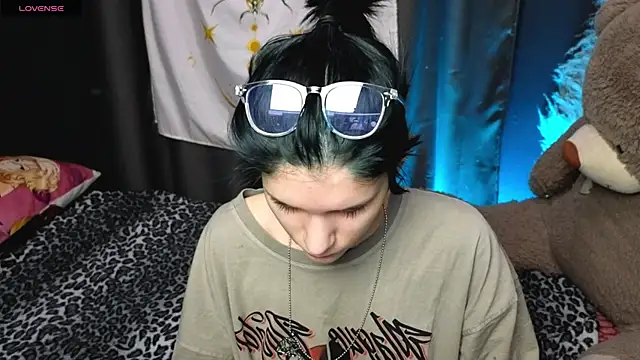 Hyeon Jin online show from 01.12.25