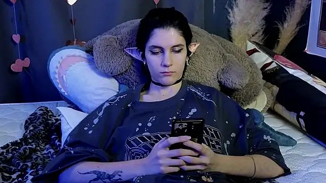 Hyeon Jin online show from 02.21.25