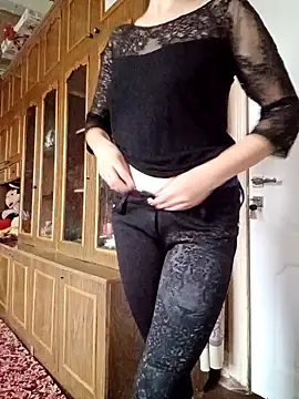 Calibers2932 online show from 10.08.25