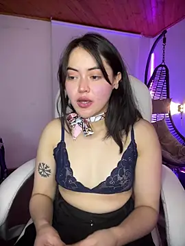 Snapshot of Camila_pinkk chatting on 04.30.26 Camila pinkk online show from 04.30.26