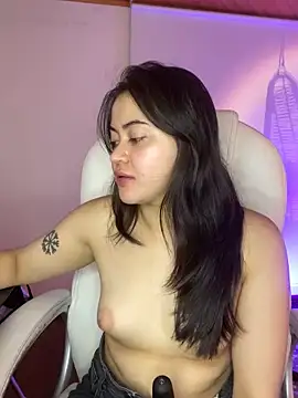 Snapshot of Camila_pinkk chatting on 05.16.26 Camila pinkk online show from 05.16.26