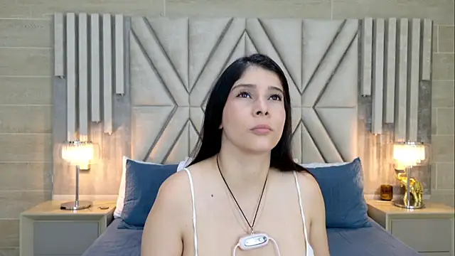 MilaRux online show from 02.22.25