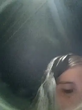 Snapshot of the_queen_of_street chatting on 11.19.25 the queen of street online show from 11.19.25