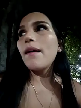 the queen of street online show from 12.20.25