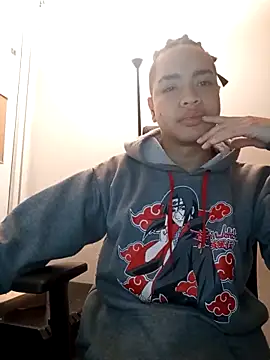 Snapshot of AlecLightwood_ chatting on 09.21.25 AlecLightwood online show from 09.21.25