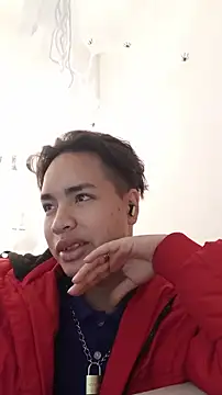 Snapshot of AlecLightwood_ chatting on 10.31.25 AlecLightwood online show from 10.31.25