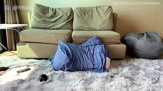 Snapshot of YourMarsLove chatting on 02.08.25 YourMarsLove online show from 02.08.25