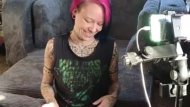 trashbrat online show from 03.23.26