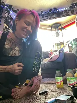 trashbrat online show from 04.25.26