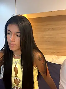 Snapshot of Siempre-locos69 chatting on 12.13.25 Siempre-locos69 online show from 12.13.25