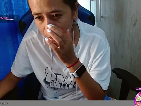 Danielagomez33 online show from 03.03.26