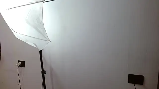 Charlot Vega  online show from 03.09.25