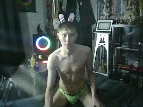 Snapshot of Slytherin-Boy009 chatting on 01.12.25 Slytherin-Boy009 online show from 01.12.25