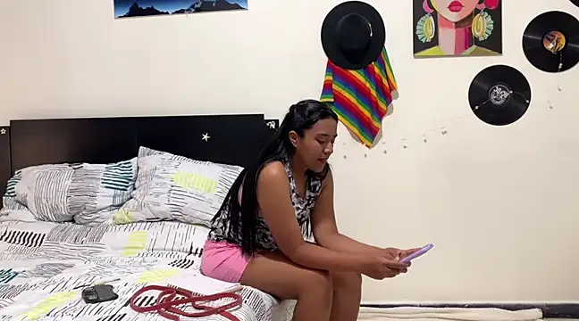 Snapshot of giselao chatting on 01.16.25 giselao online show from 01.16.25