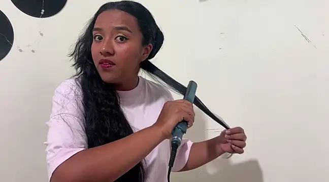 Snapshot of giselao chatting on 01.19.25 giselao online show from 01.19.25