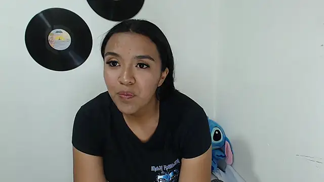 Snapshot of giselao chatting on 02.26.25 giselao online show from 02.26.25