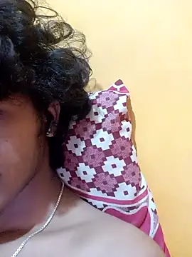 CosmicEmuu online show from 02.27.25