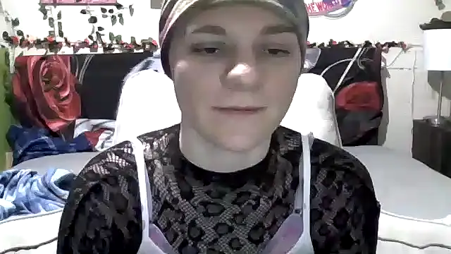 AverageRose online show from 03.16.25