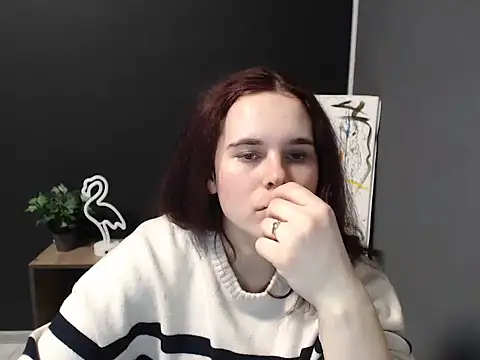 mini girly online show from 01.21.25