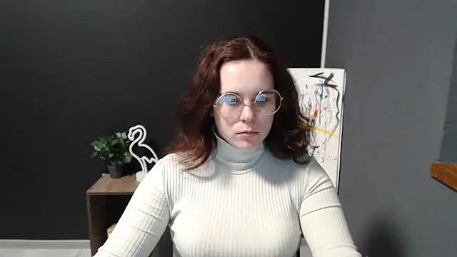 mini girly online show from 02.03.25