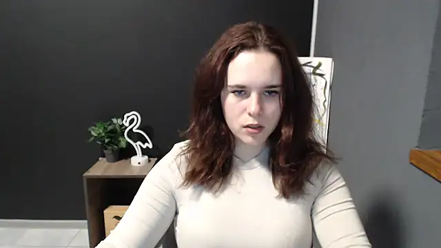 mini girly online show from 02.10.25