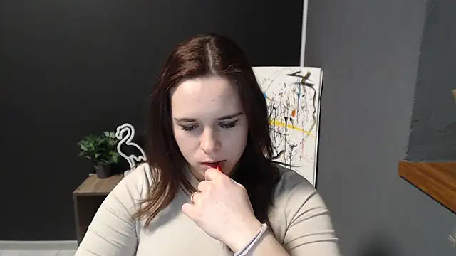 mini girly online show from 02.13.25