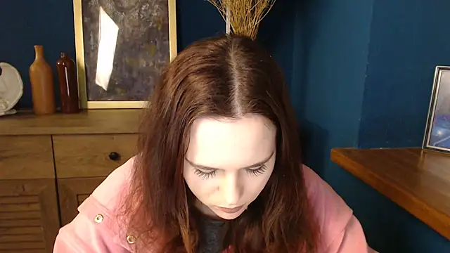 mini girly online show from 02.19.25