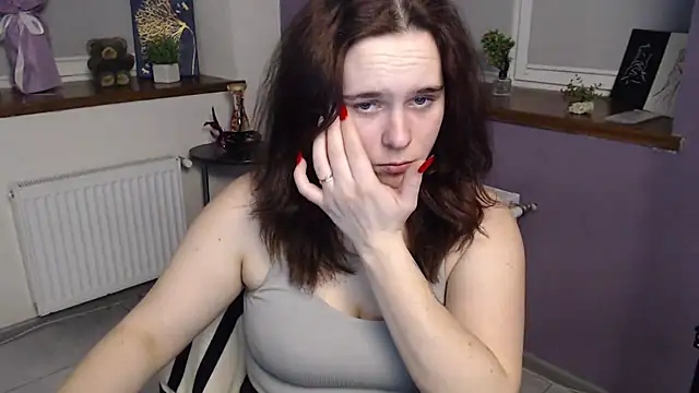 mini girly online show from 02.24.25