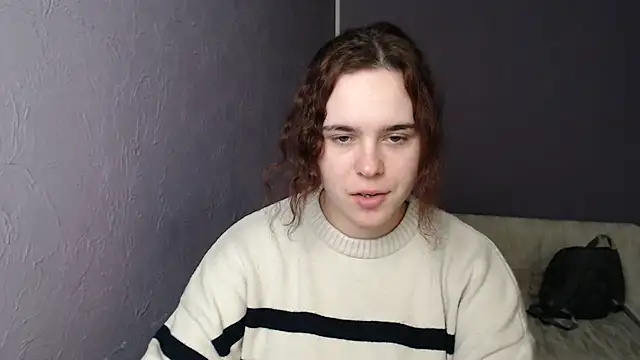 mini girly online show from 02.26.25