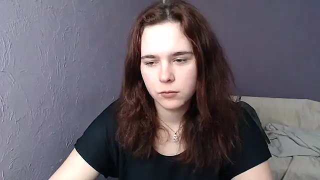 mini girly online show from 02.28.25