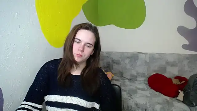 mini girly online show from 03.19.25