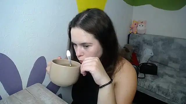 mini girly online show from 09.22.25