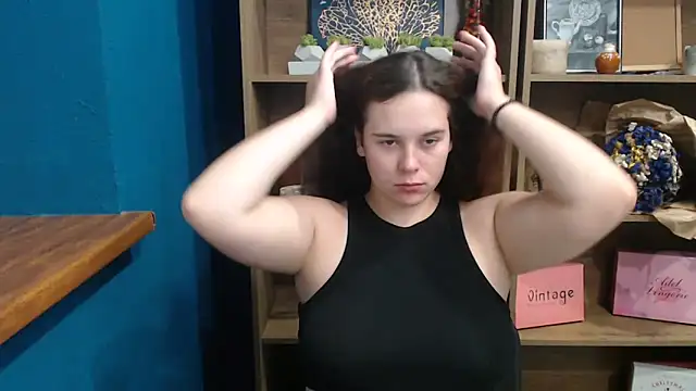 mini girly online show from 09.28.25