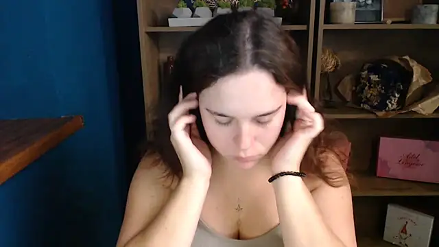 mini girly online show from 10.07.25