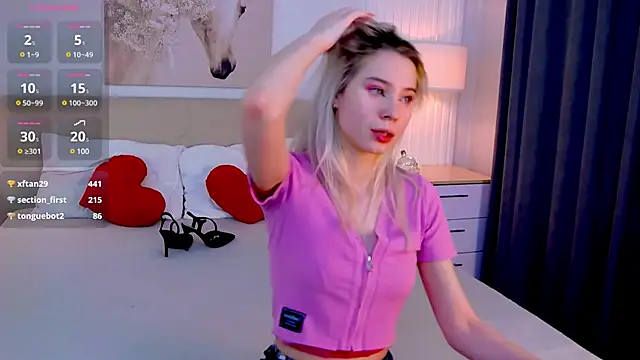 Emma plux online show from 03.03.25