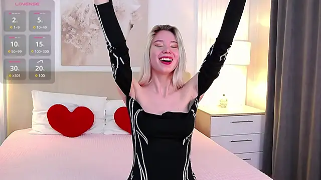 Emma plux online show from 03.19.25