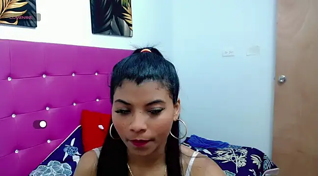 Snapshot of mia_grey01 chatting on 02.19.25 mia grey01 online show from 02.19.25