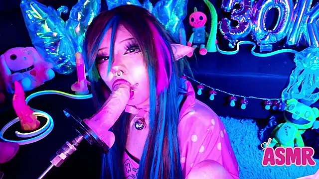 LaytonBox online show from 11.14.25