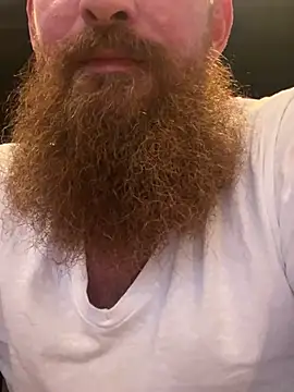 Snapshot of 32XRedBeard chatting on 01.30.25 32XRedBeard online show from 01.30.25