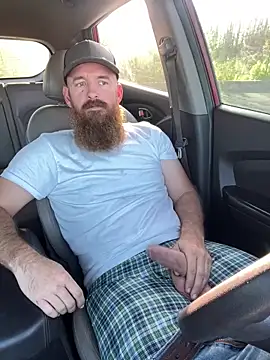 Snapshot of 32XRedBeard chatting on 02.14.25 32XRedBeard online show from 02.14.25