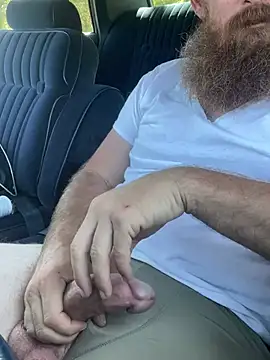 Snapshot of 32XRedBeard chatting on 03.12.25 32XRedBeard online show from 03.12.25