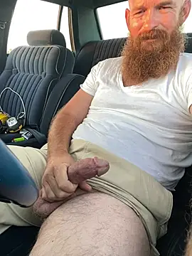 Snapshot of 32XRedBeard chatting on 03.15.25 32XRedBeard online show from 03.15.25