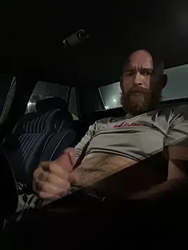 Snapshot of 32XRedBeard chatting on 09.18.25 32XRedBeard online show from 09.18.25