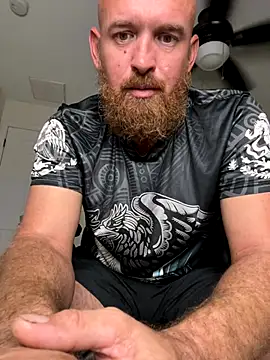 Snapshot of 32XRedBeard chatting on 10.10.25 32XRedBeard online show from 10.10.25
