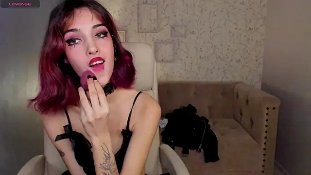 Snapshot of Ink__pleasure chatting on 01.24.25 Ink pleasure online show from 01.24.25