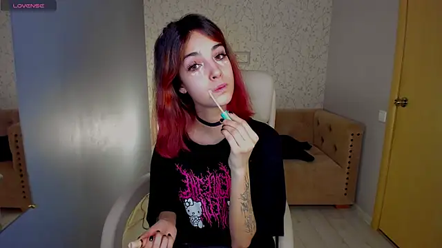 Snapshot of Ink__pleasure chatting on 02.28.25 Ink pleasure online show from 02.28.25