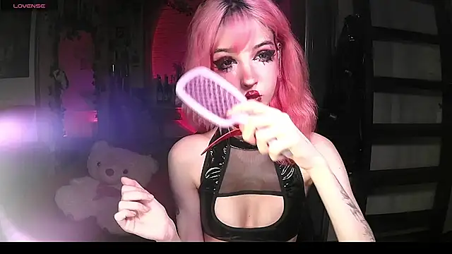 Snapshot of Ink__pleasure chatting on 09.24.25 Ink pleasure online show from 09.24.25