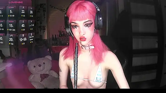 Snapshot of Ink__pleasure chatting on 10.10.25 Ink pleasure online show from 10.10.25