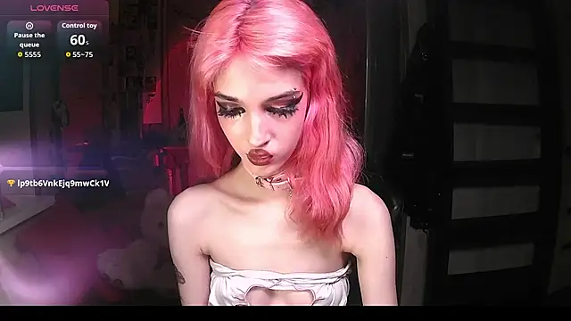 Snapshot of Ink__pleasure chatting on 10.17.25 Ink pleasure online show from 10.17.25